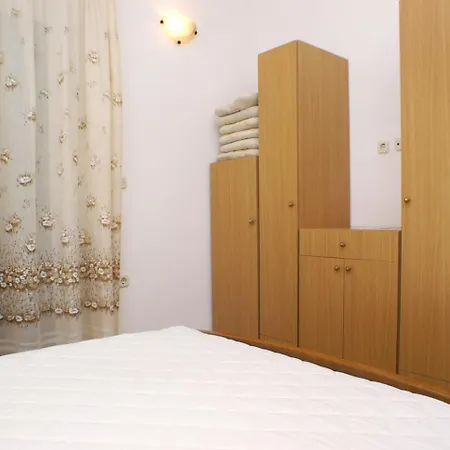 Seaside With A Swimming Pool Puntinak, Brac - 769 Apartamento Selca (Brac)
